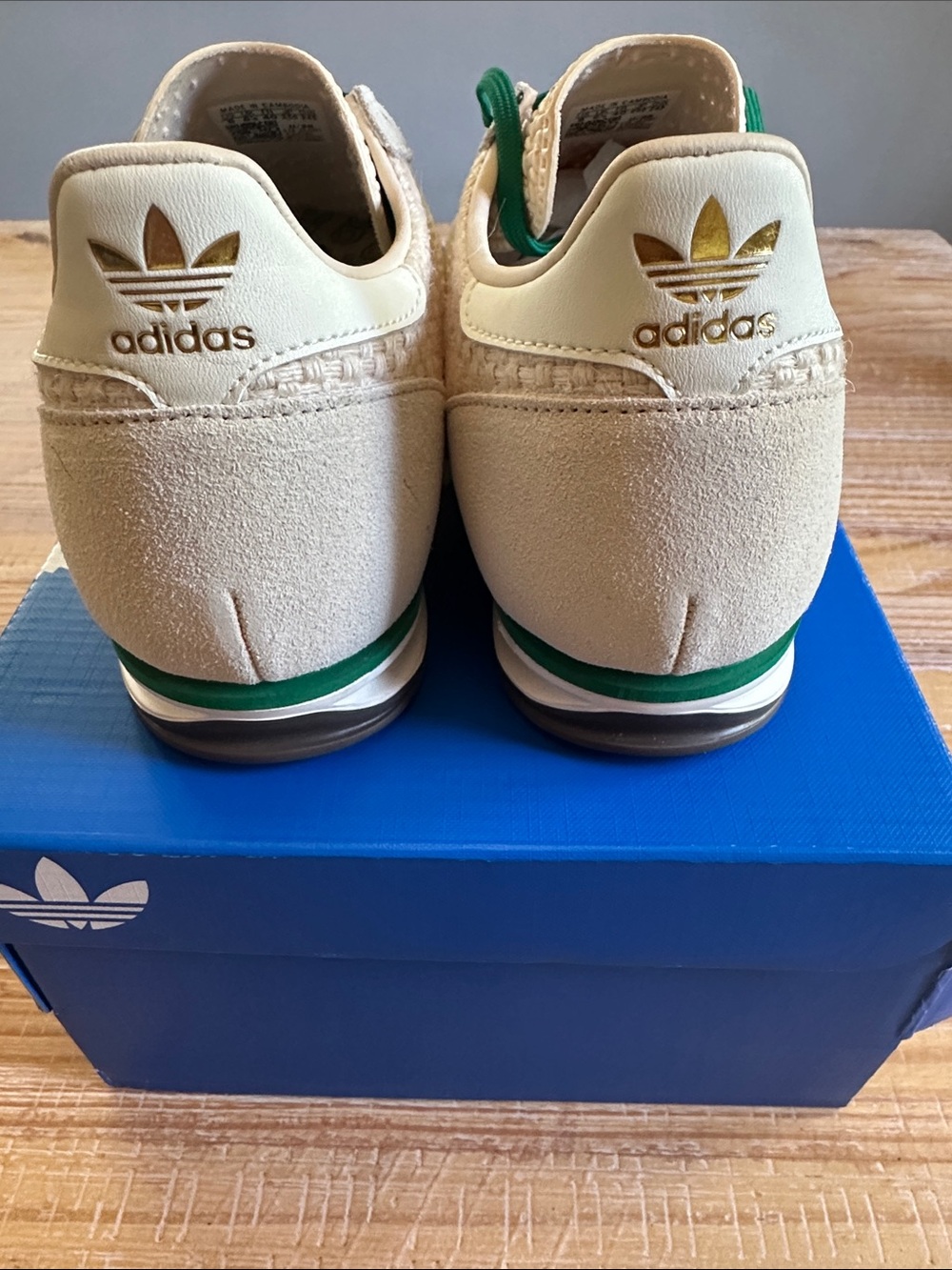 Adidas Women’s SL 72 OG Beige Sneakers with Green Laces - Picture 5 of 8